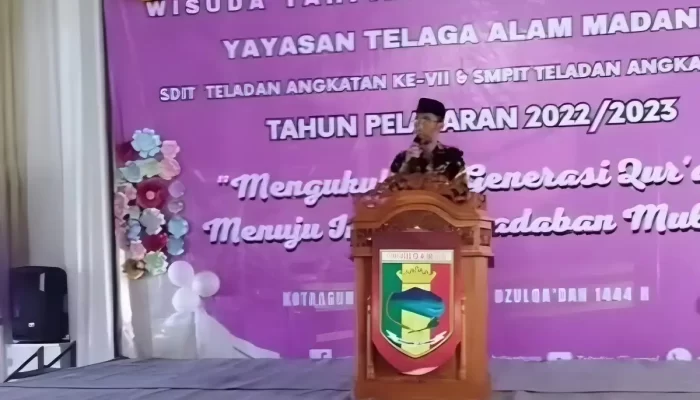 Abdul Hakim Mempersembahkan Inspirasi untuk Indonesia Emas 2045 di Wisuda SDIT-SMPIT Teladan Kotaagung Tanggamus