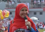 Perayaan Jalan Sehat HUT ke-341 Bandar Lampung: Wali Kota Bandar Lampung, Eva Dwiana, Memeriahkan Jalan Sehat HUT ke-341 dengan Hadiah Menarik