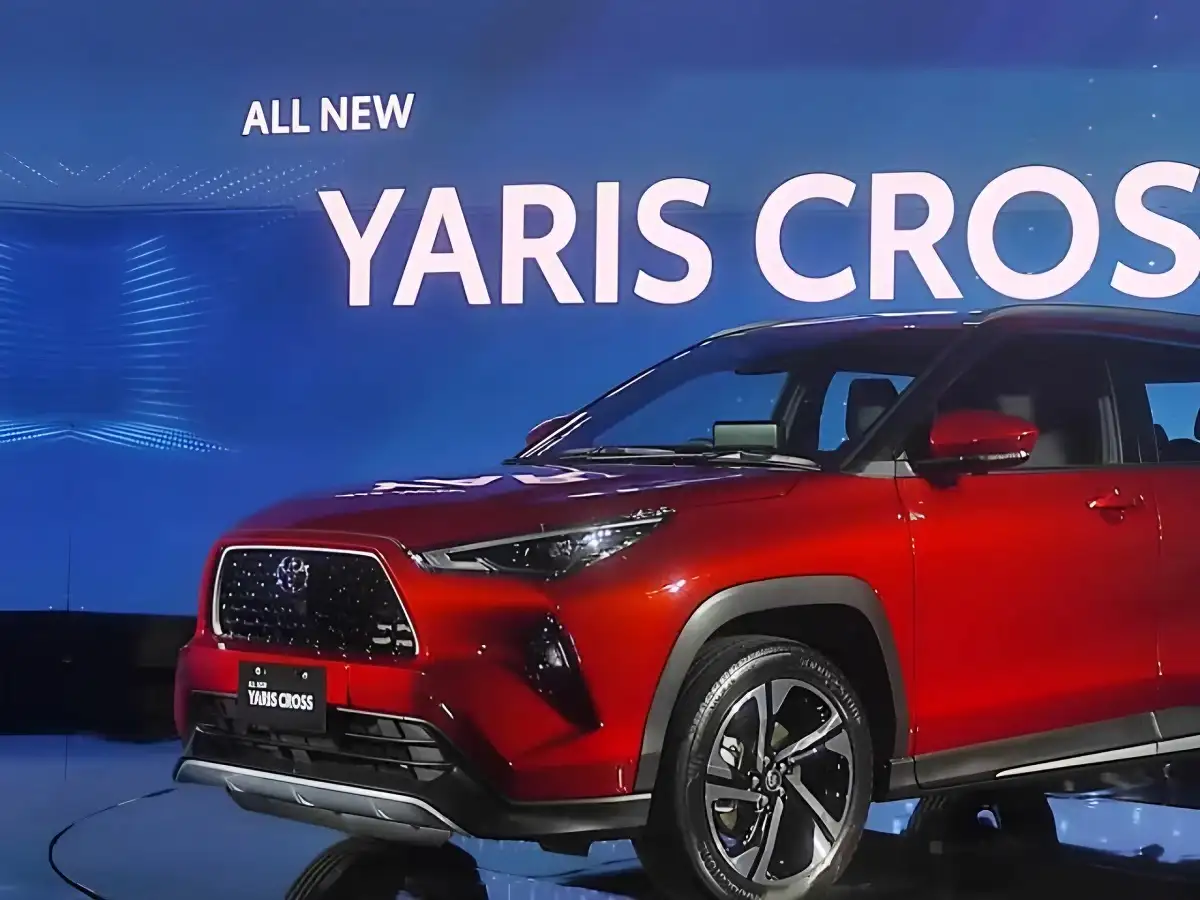 Perkenalkan, Toyota Yaris Cross - Si Pemikat Harga! Mulai dari Rp351 Juta