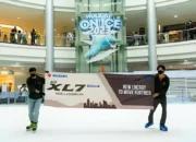 XL7 Hybrid Meluncur di Depok dengan Atraksi Ice Skating Gratis!