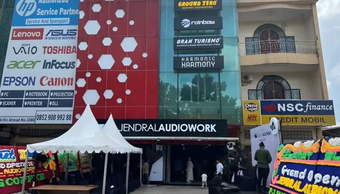 Jendral Audiowork Buka Toko Audio Mobil High End Pertama
