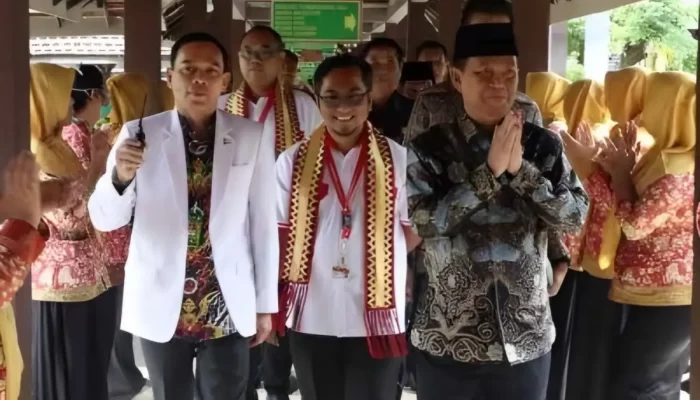 Keharmonisan Tetap Terjaga Meski Beda Waktu Lebaran, Ungkap Bupati Lampung Utara