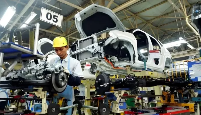 Melihat Produksi Toyota Yaris Cross Di Pabrik TMMIN