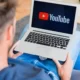 Peringatan Penggunaan Aplikasi Pemblokir Iklan di YouTube Dapat Mengakibatkan Pemblokiran Akunmu