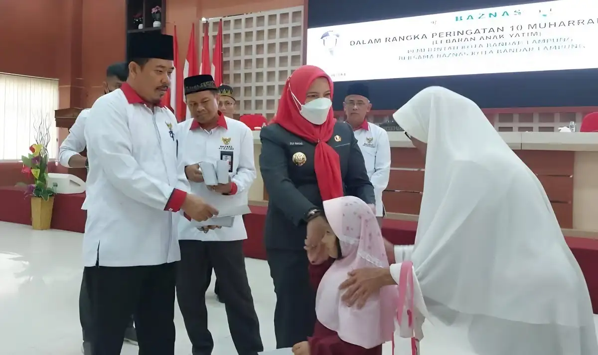 Rayakan 10 Muharram 1445 Hijriah, Pemkot Bandar Lampung Beri Santunan Kepada Anak Yatim Piatu dan Kaum Duafa
