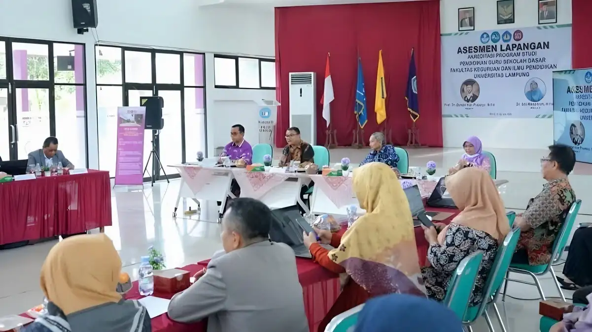 Unila Melangkah Maju Asesmen Lapangan Prodi PGSD FKIP Bersama Tim Asesor Lamdik