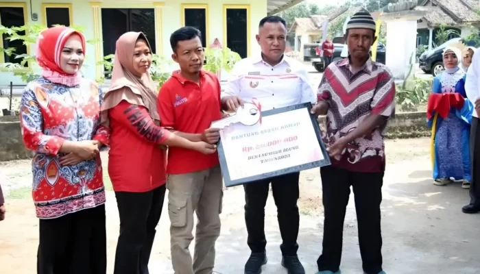 Upacara Resmi: Bupati Lampung Selatan Hadirkan Harapan Baru melalui 8 Rumah Bantuan BSPS di Way Sulan