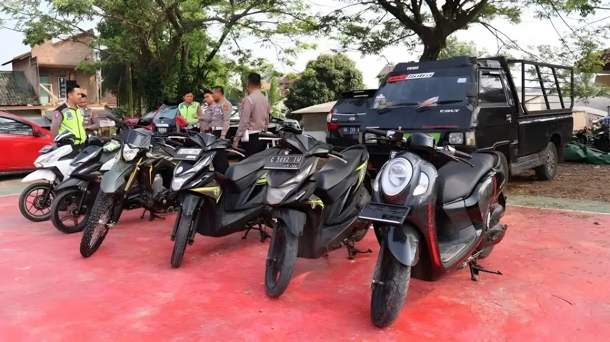Dirikim ke Tanggamus, Mobil Pickup Asal Bogor Angkut Enam Motor Curian Terjaring Polantas di Jalinbar Pringsewu