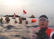 Komunitas Renang Pantai Kunyit Bandar Lampung Meriahkan HUT ke-78 RI dengan Renang 8,3 Km Mengibarkan Bendera Merah Putih hingga Mutun