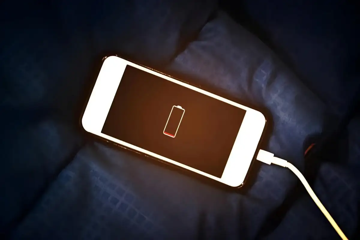 Ketahui 8 penyebab baterai ponsel kamu cepat habis dan cara mengatasinya