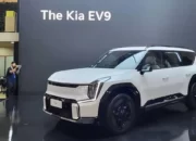 Menjelajahi Beragam Fitur di Mobil Listrik Kia EV9 GT-Line dan EV6 GT