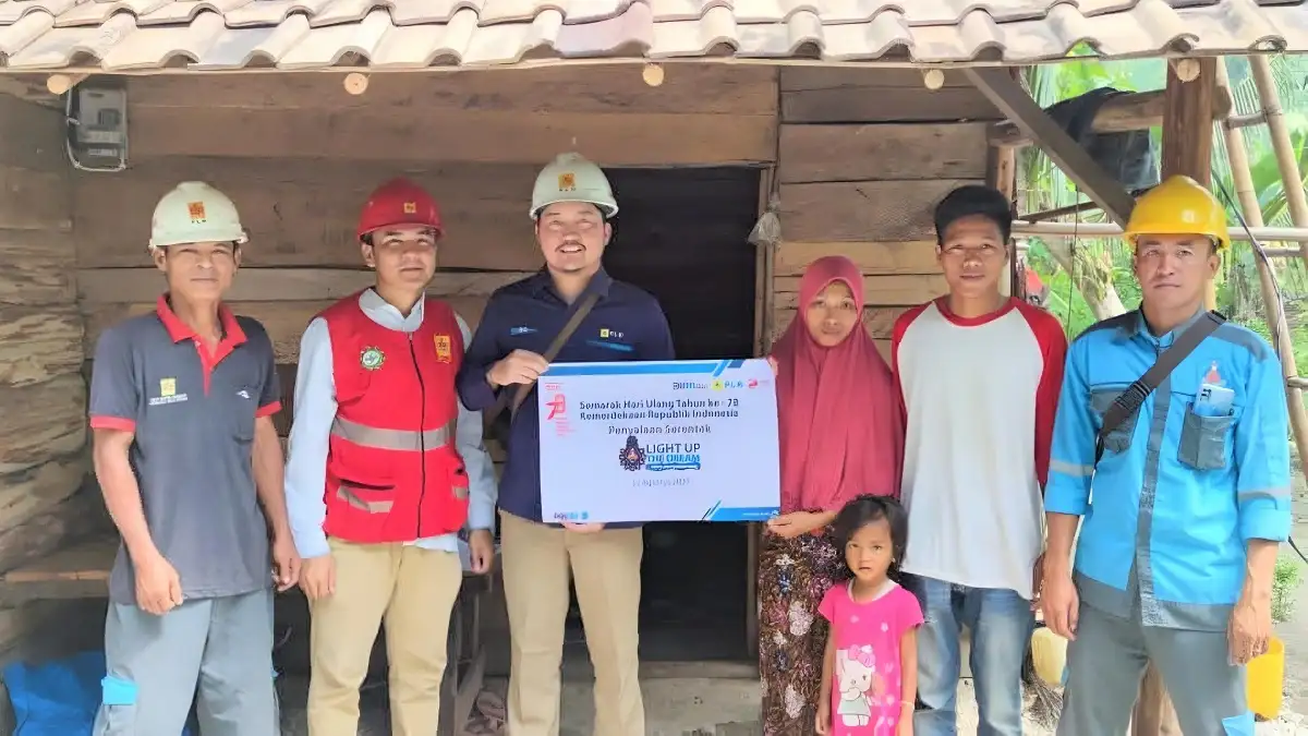 Program Light Up The Dream, PLN Layani Pasang Listrik Gratis ke 429 Keluarga Kurang Mampu di Lampung
