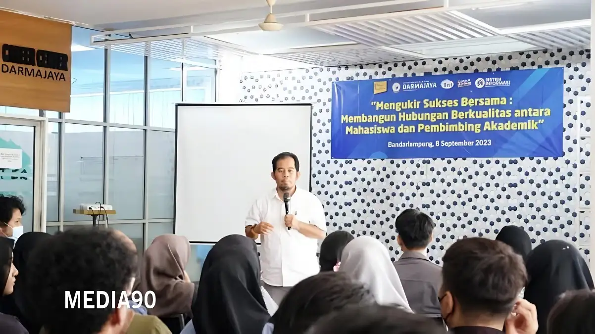 Prodi Sistem Informasi IIB Darmajaya Siapkan Mahasiswa Bangun Desa di Lampung