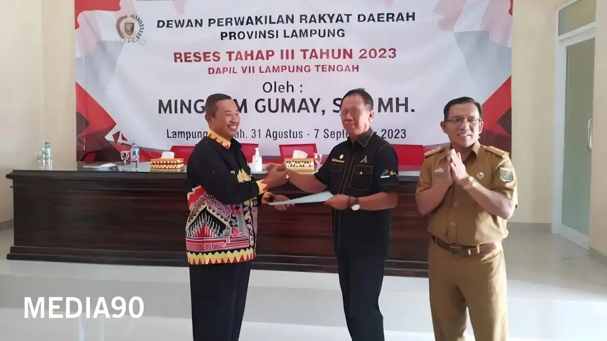 Reses di SMAN 1 Seputih Banyak, Ketua DPRD Lampung Tinjau Sumur Bor dan Gereja Hasil Aspirasi