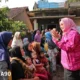 Riana Bagikan Sembako Program SIGER di Kelurahan Batu Putuk, Bandar Lampung