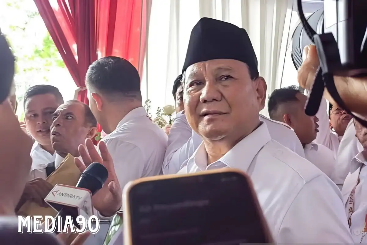 Berusia 72 Tahun, Nasib Prabowo Subianto Maju Pilpres 2024 Ditentukan Putusan MK Hari Ini