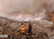 Kebakaran TPA Bakung Mengancam Kesehatan Masyarakat: Walhi Mendesak Pemerintah Kota Bandar Lampung untuk Memprioritaskan Pemadaman Api