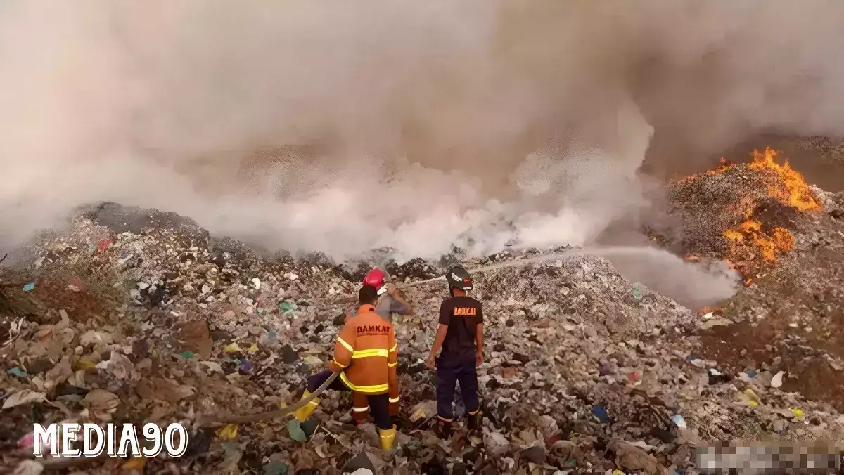 Ganggu Kesehatan Warga, Walhi Minta Pemkot Bandar Lampung Prioritaskan Pemadaman Kebakaran TPA Sampah Bakung