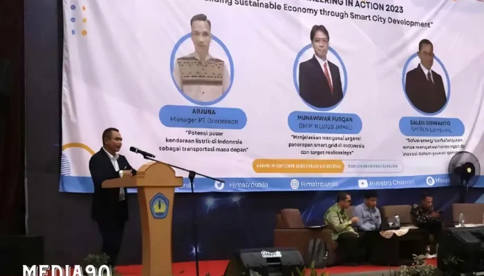 General Manager PLN Lampung Menguak Esensi Energi Berkelanjutan sebagai Narasumber Seminar EEA