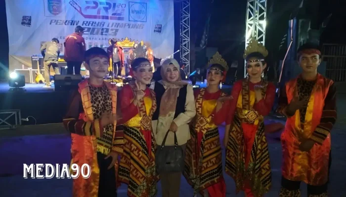 Semarak Pekan Raya Lampung 2023: Peserta dari SMAN 1 Kota Agung Memukau dengan Tari Khaja Banting