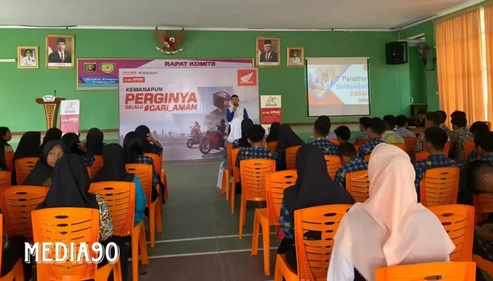 SMAN 7 Bandar Lampung Diberikan Penyuluhan Keselamatan Berkendara oleh TDM Lampung