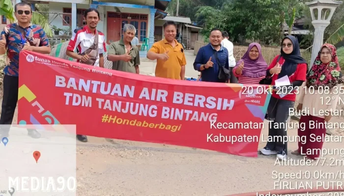 Antisipasi Musim Kemarau: TDM Tanjung Bintang Salurkan Ribuan Liter Air Bersih ke Warga Desa Budi Lestari