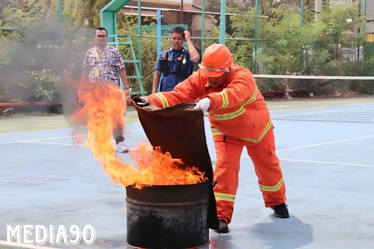 Antisipasi Kebakaran, PLN Gandeng Damkarmat Gelar Pelatihan Penanganan Kebakaran