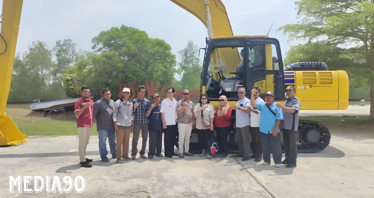 Bantuan KKP RI, Petambak Udang Dipasena Tulang Bawang Terima Bantuan Eksavator Kelima