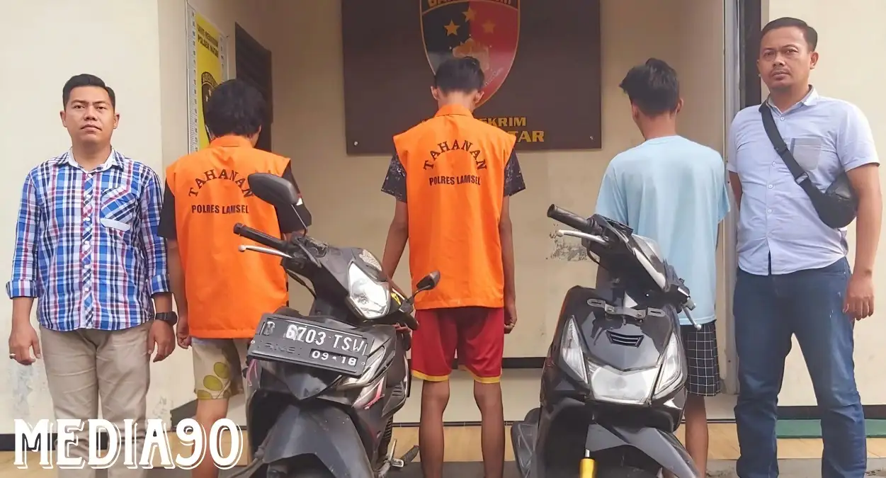 Jual Motor Curian Parkir Depan Toko Kue Azahra Negara Ratu Natar di Medsos, Tiga Pemuda ini Masuk Sel
