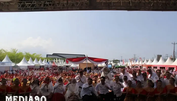 Semarak Budaya: 1.000 Siswa Bergembira dengan Tarian Bedana di Lampung Selatan Expo Way Handak Kalianda untuk Memeriahkan HUT ke-67