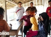 Rumahnya Gubuk Reot, Bupati Lampung Selatan Bantu Bedah Rumah Rp20 Juta Warga Candipuro ini