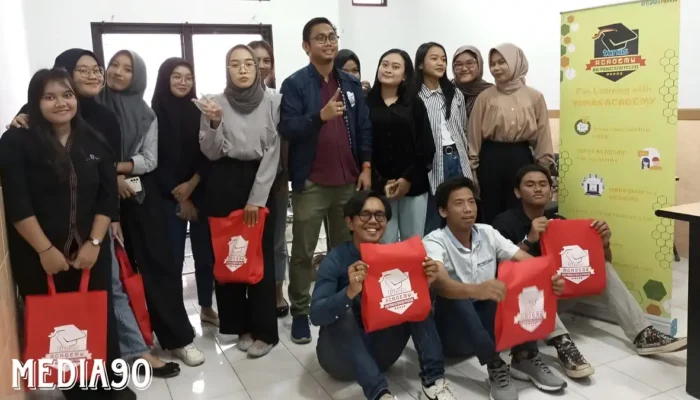 Peran TDM Lampung sebagai Narasumber Utama dalam Kelas Riset Pemasaran di FEB Unila