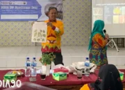 Dukungan Tim MBKM FMIPA Unila dalam Proses Pembuatan Ecoprint di Jati Agung Lampung Selatan