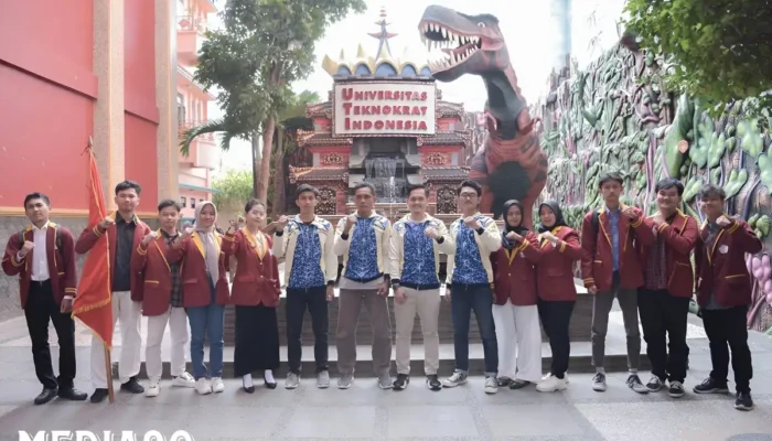 Upacara Pelepasan Atlet Mahasiswa POMNAS XVIII di Samarinda oleh Wakil Rektor Teknokrat Indonesia