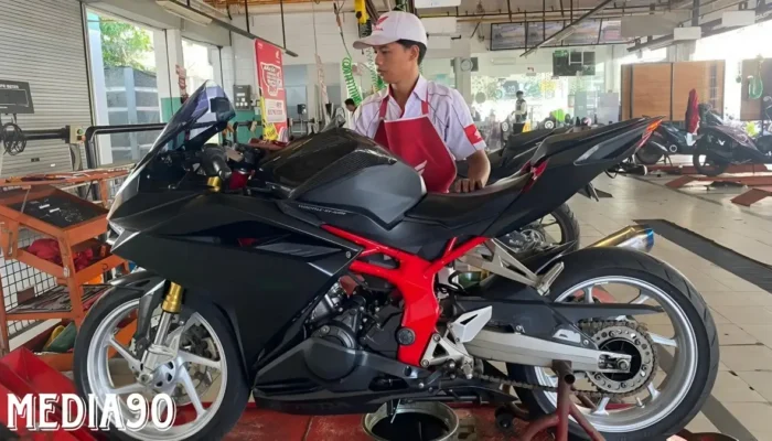 Mekanik Handal Honda Raden Intan Bandar Lampung Berbagi Tips untuk Memperpanjang Umur Motor Honda CBR250R Anda!