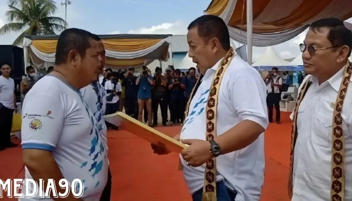 Kritik Tajam Tokoh Nelayan Labuhan Maringgai Lampung Timur terhadap Kartu Nelayan Berjaya Gubernur Lampung: Tinjauan Mendalam atas Permasalahan yang Muncul