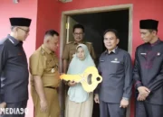 Bupati Lampung Selatan Resmikan Rumah Warga Rajabasa Hasil Bantuan Bedah Rumah CSR ASDP