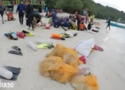 Perenang Laut Beraksi untuk Kelestarian: Bersihkan Sampah Plastik di Mutun dan Tangkil Pesawaran