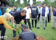 Riang Senyum Jumat: Gubernur Lampung dan OPD Pemprov Aktif Berpartisipasi dalam Senam Sehat di Kebun PKK Agropark Sabah Balau