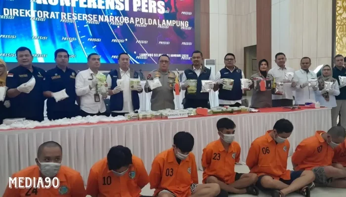 Polda Lampung Berhasil Menangkap 8 Anggota Sindikat Narkoba Fredy Pratama, dan Mengamankan 38,19 Kg Sabu