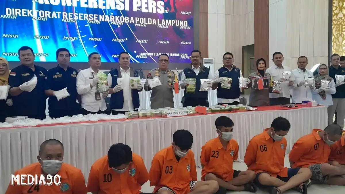 Polda Lampung Kembali Tangkap 8 Tersangka Narkoba Sindikat Fredy Pratama, Sita 38,19 Kg Sabu