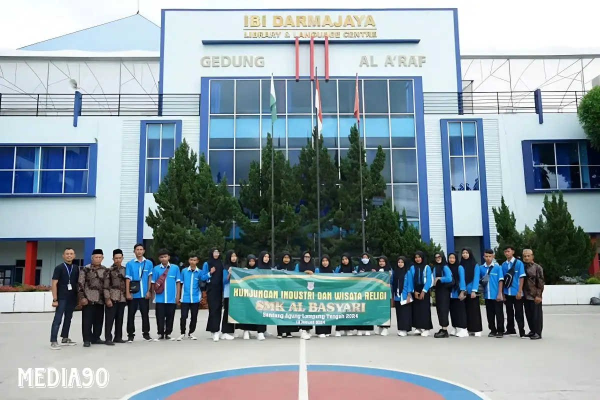 SMK Al-Basyari Kunjungan ke Darmajaya Belajar IoT dan Jalin MoU Bandar Lampung