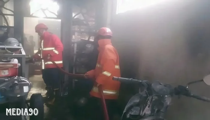 Kejadian Tragis: Bocornya Tabung Gas Elpiji Picu Kebakaran Toko Kue di Kalianda, Seorang Karyawan Alami Luka Bakar dengan Kerugian Mencapai Rp50 Juta