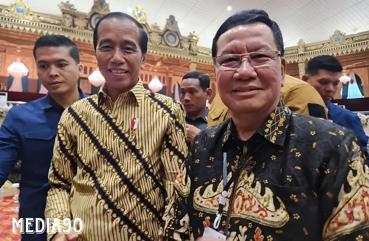 Temu Tahunan FRI, Rektor Teknokrat Indonesia Nasrullah Yusuf Bincang dan Foto Bersama Presiden RI