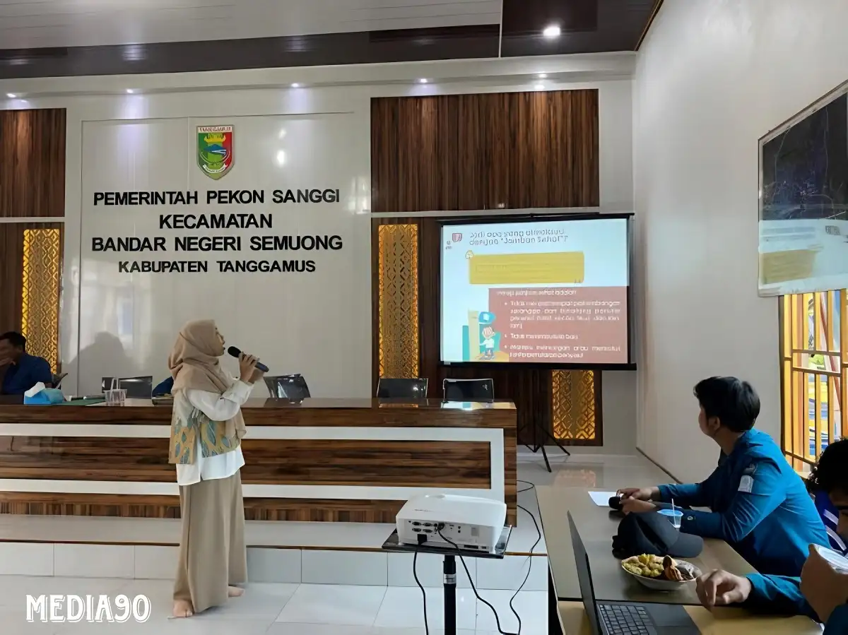 Mahasiswa KKN Unila Galakkan Program STBM Jamban Sehat ke Warga Pekon Sanggi Tanggamus