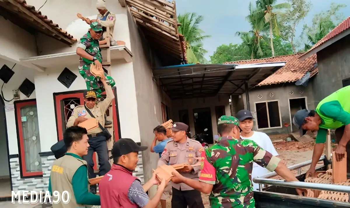 Angin Puting Beliung Terjang Empat Desa di Jabung Lampung Timur, Gedung SD dan Rumah Rusak Parah, Warga Luka
