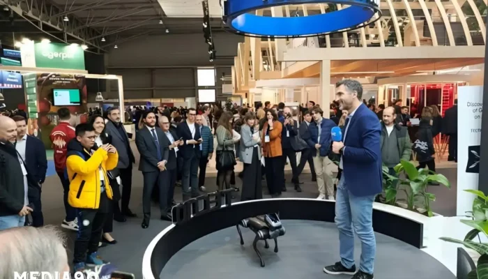 Inovasi Teknologi Terbaru dari Tecno di MWC 2024 Barcelona: Dari Smartphone Hingga Robot Anjing!