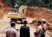 Longsor KM 17 Balik Bukit Lampung Barat: Upaya Pemulihan Jalan Menuju Lebaran