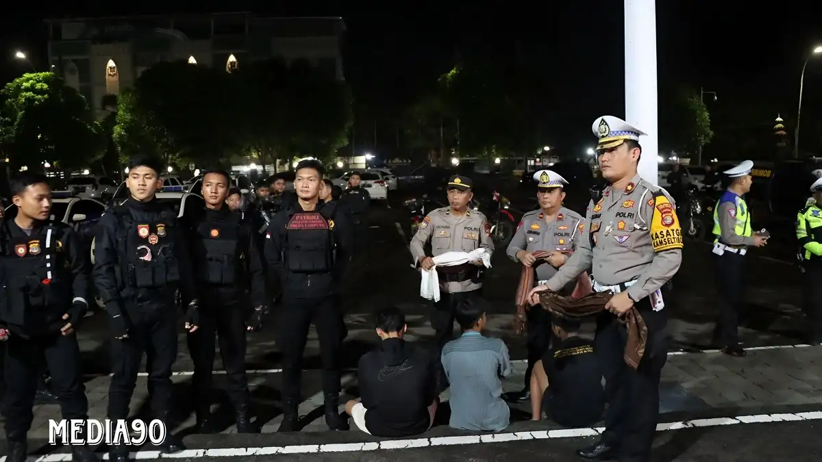 Patroli Skala Besar, Polresta Bandar Lampung Ciduk Tiga Remaja Hendak Tawuran Sarung di Tanjungkarang
