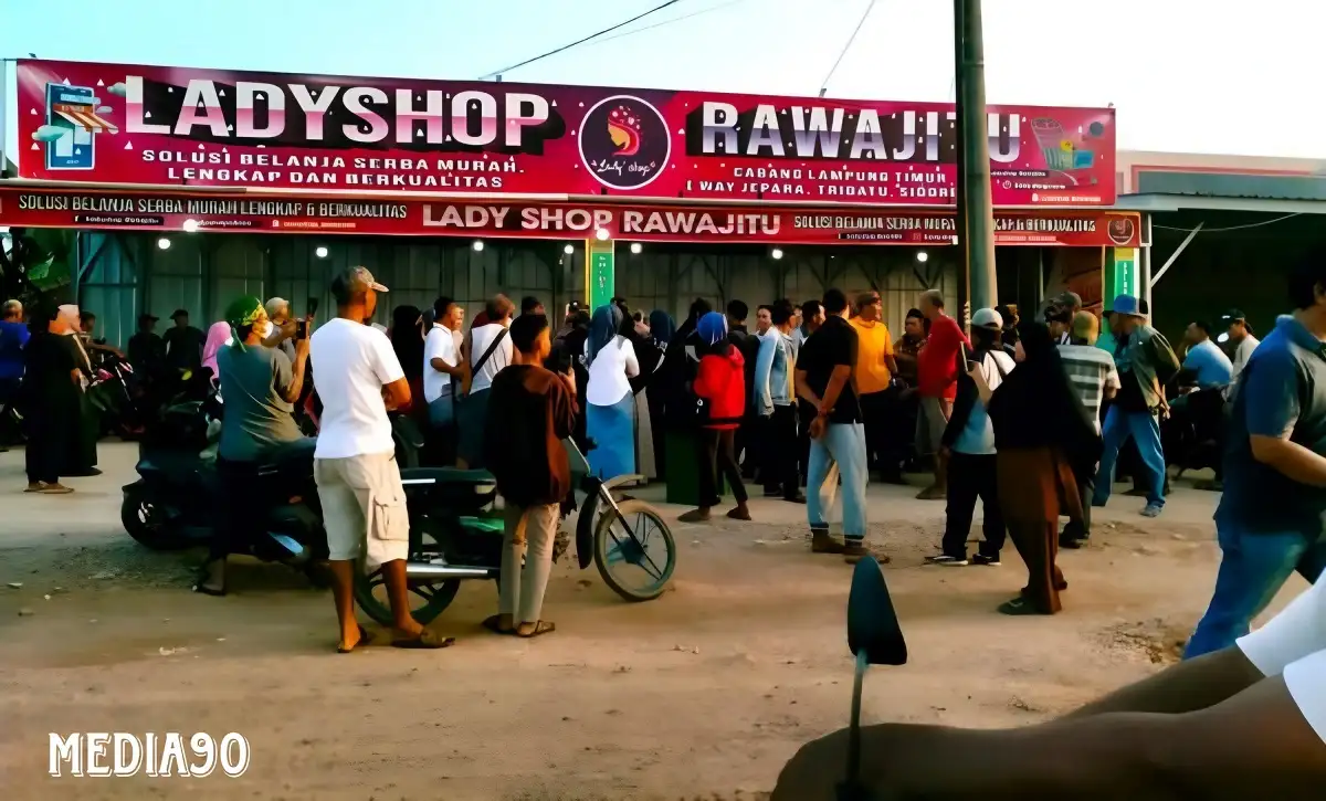 Pedagang Pasar Minggu Rawajitu Selatan Kembali Demo Pembukaan Ladyshop, Pembeli Malah Senang Harga Terjangkau